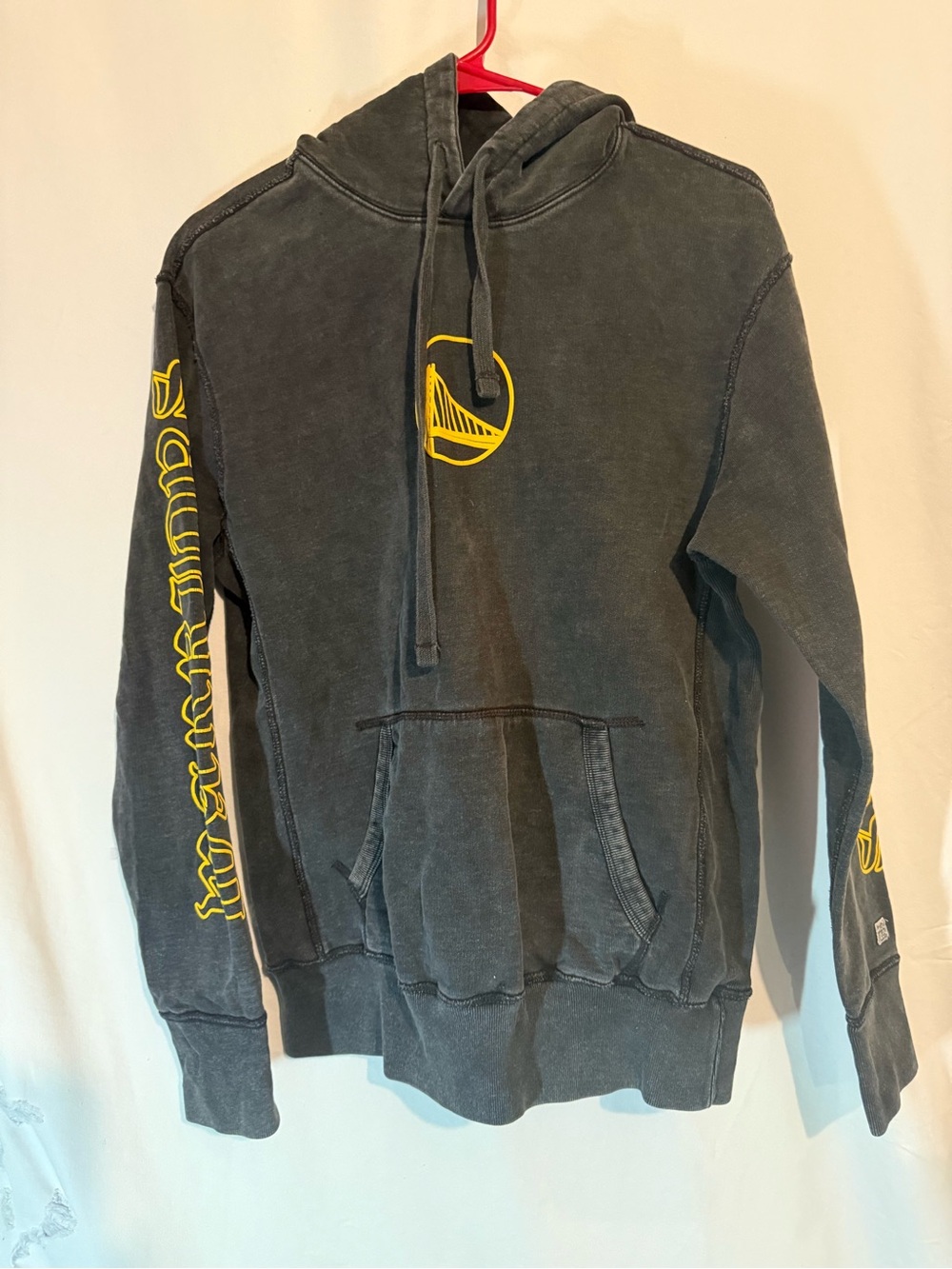 Tailgate Golden State Warriors Hoodie Small Black Yellow NBA Graphic Sweatshirt